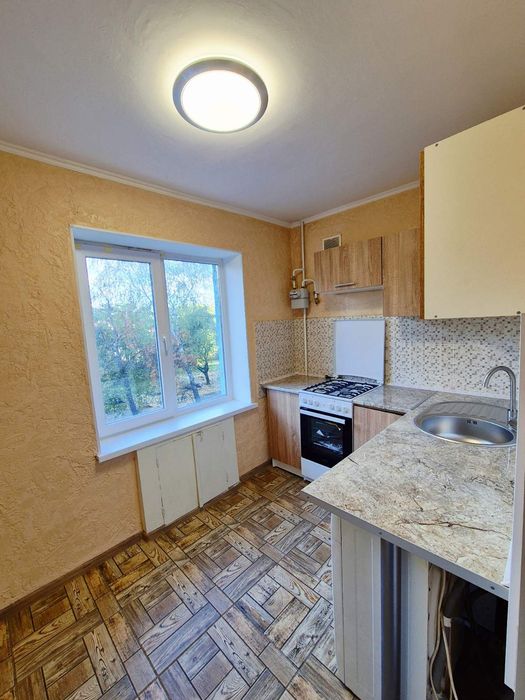 Продаж 1к великогабаритної квартири, вул.Ю.Коваленка