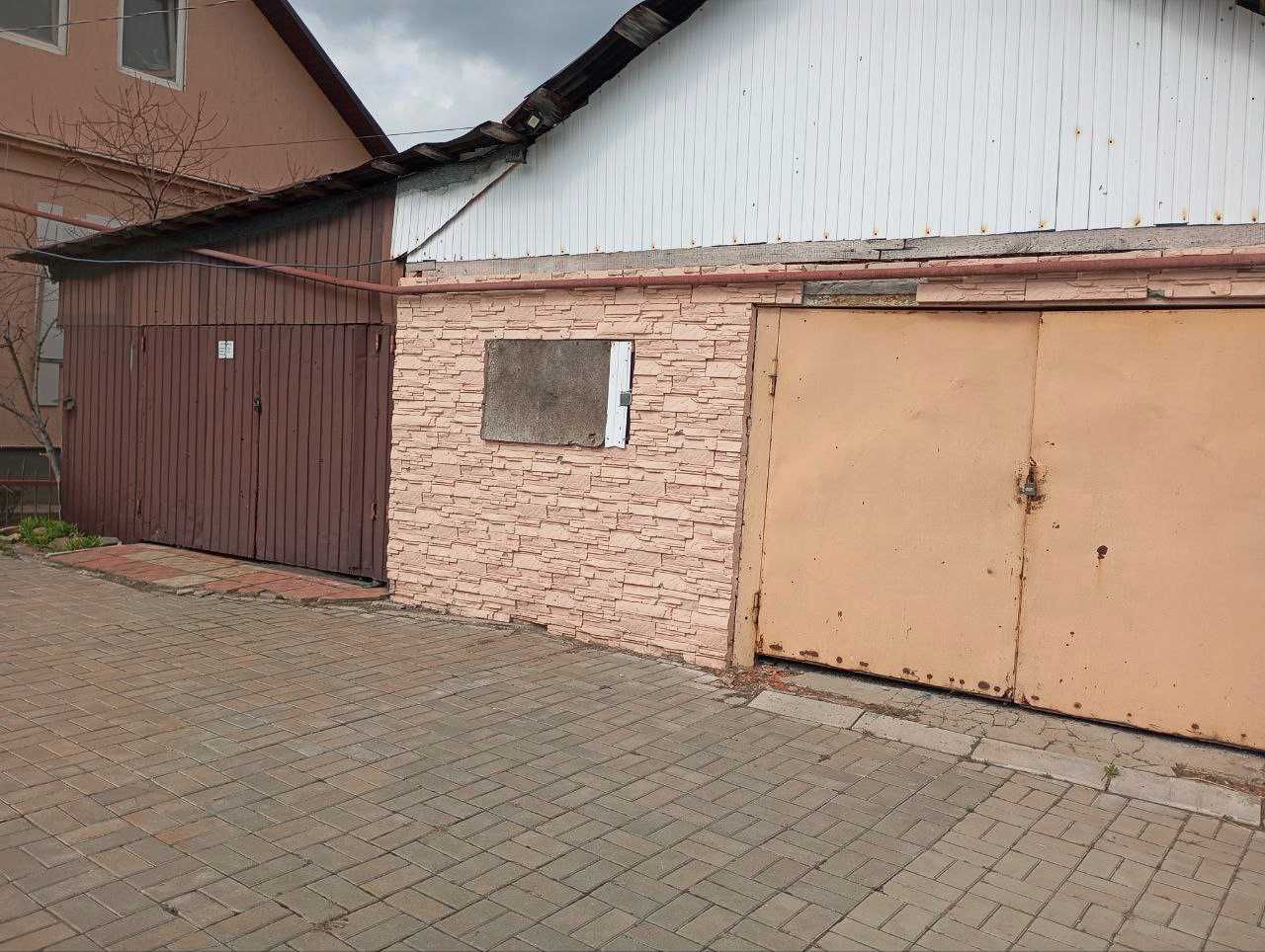 Продам капітальний будинок 105м2 у Дергачах.
