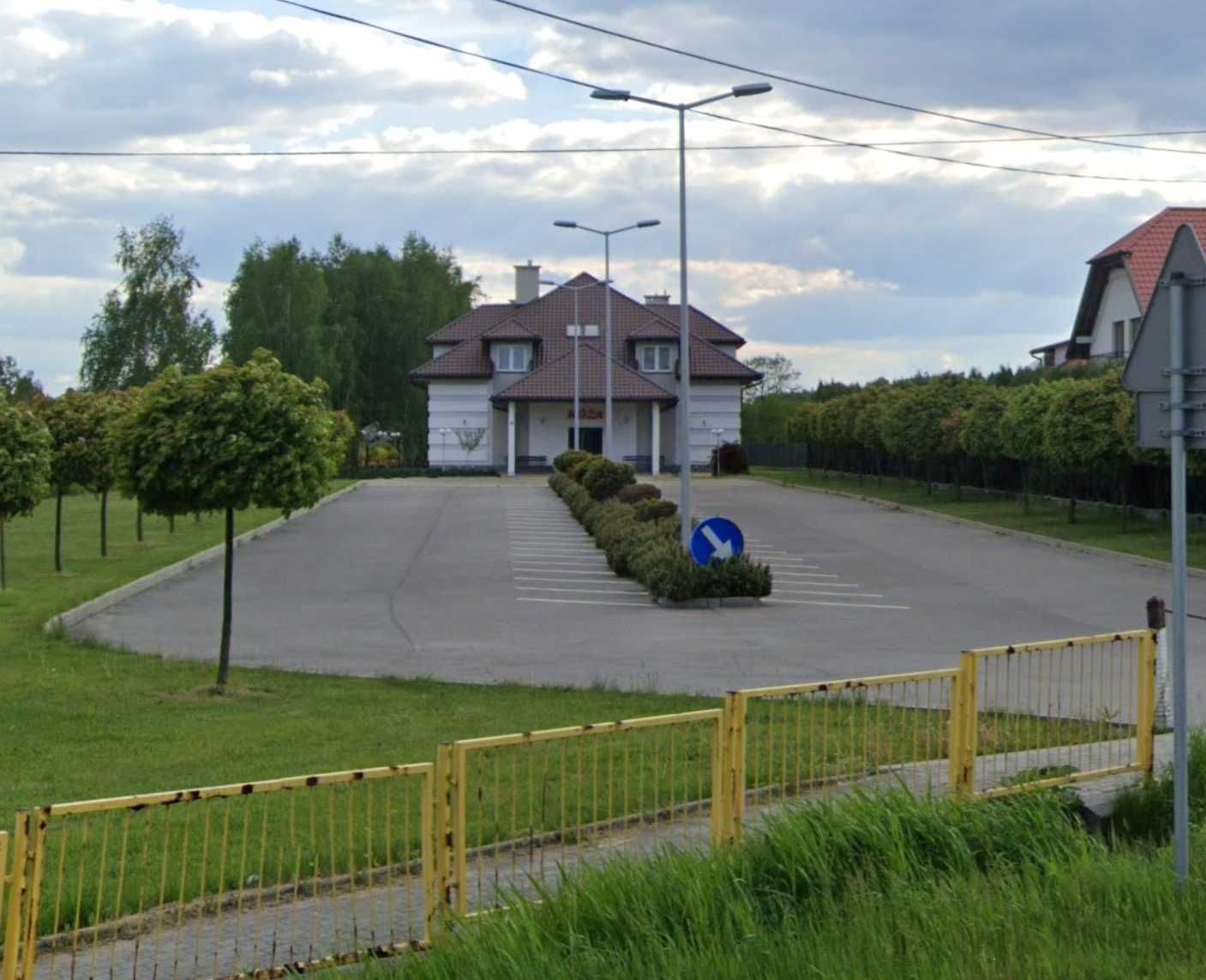 Budynek 1100m2 -- SOKOŁÓW młp. przy S19 -- HOTEL