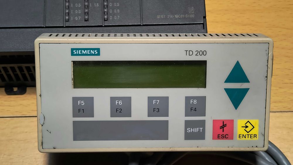 SIEMENS SIMATIC S7 TD200 S7-200 6ES7272-0AA00-0YA0