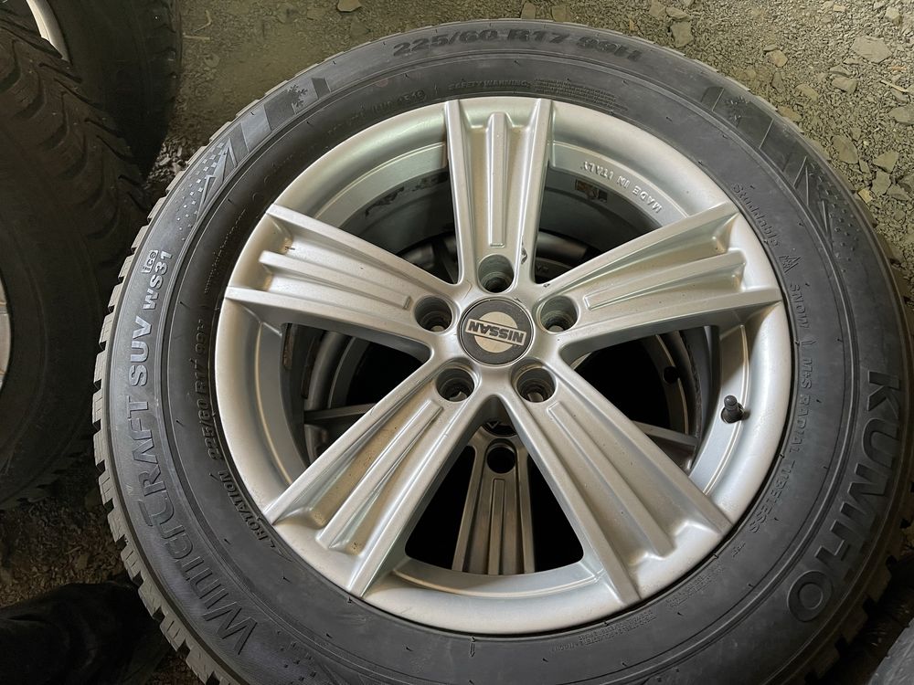 Диски Nissan Renault 5/114.3 R17 7J ET40 стан чудовий  4шт