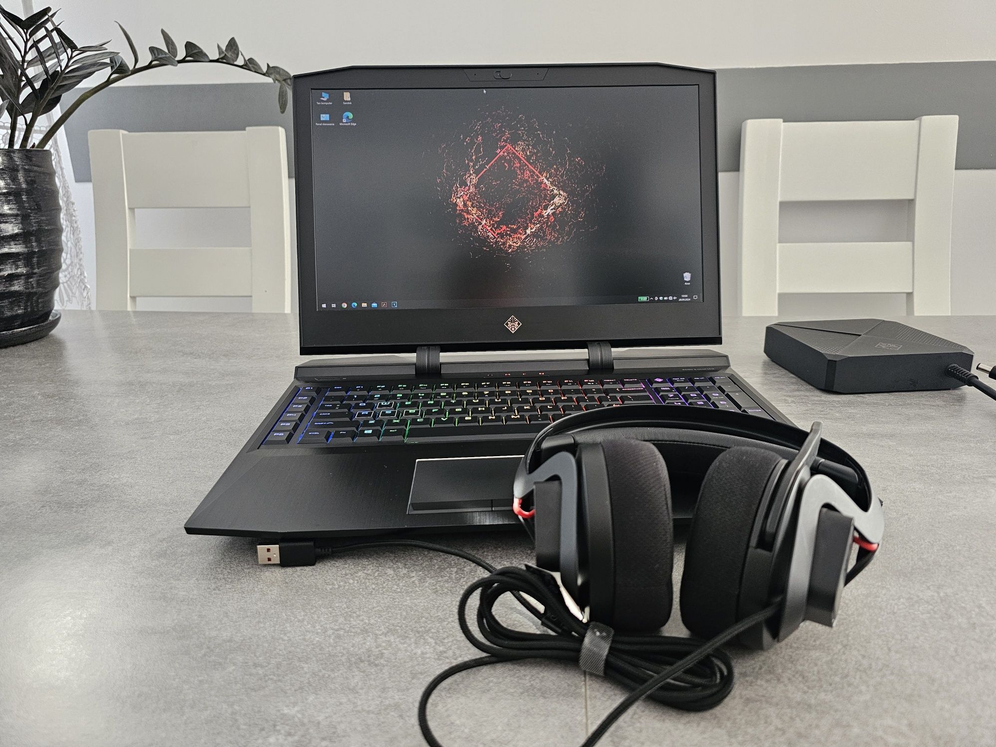 HP OMEN X 17 4K | 32GB RAM | GTX1080 | IGŁA Laptop gamingowy + słuchaw