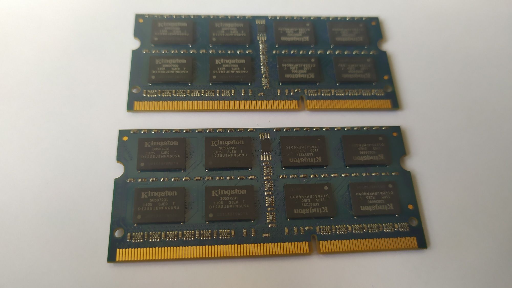 2 memórias ram kingston 2Gb DDR3 1333MHz