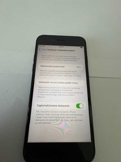 Smartfon Apple iPhone SE (2022) 3 GB / 64 GB 5G czarny