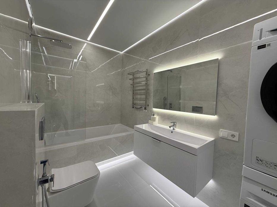 Укомплектована однокімнатна в Центрі