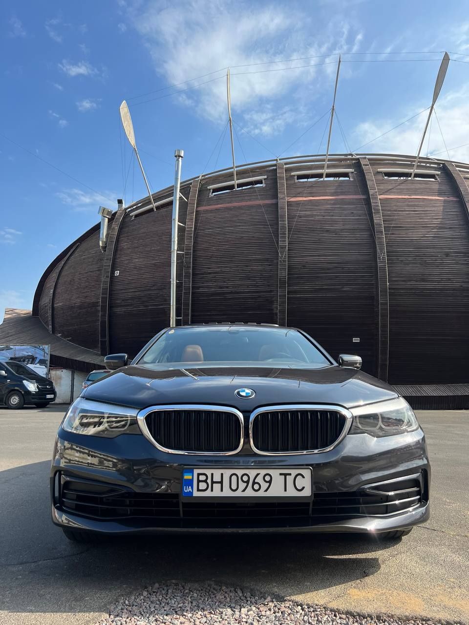 Продам BMW 530E plug in