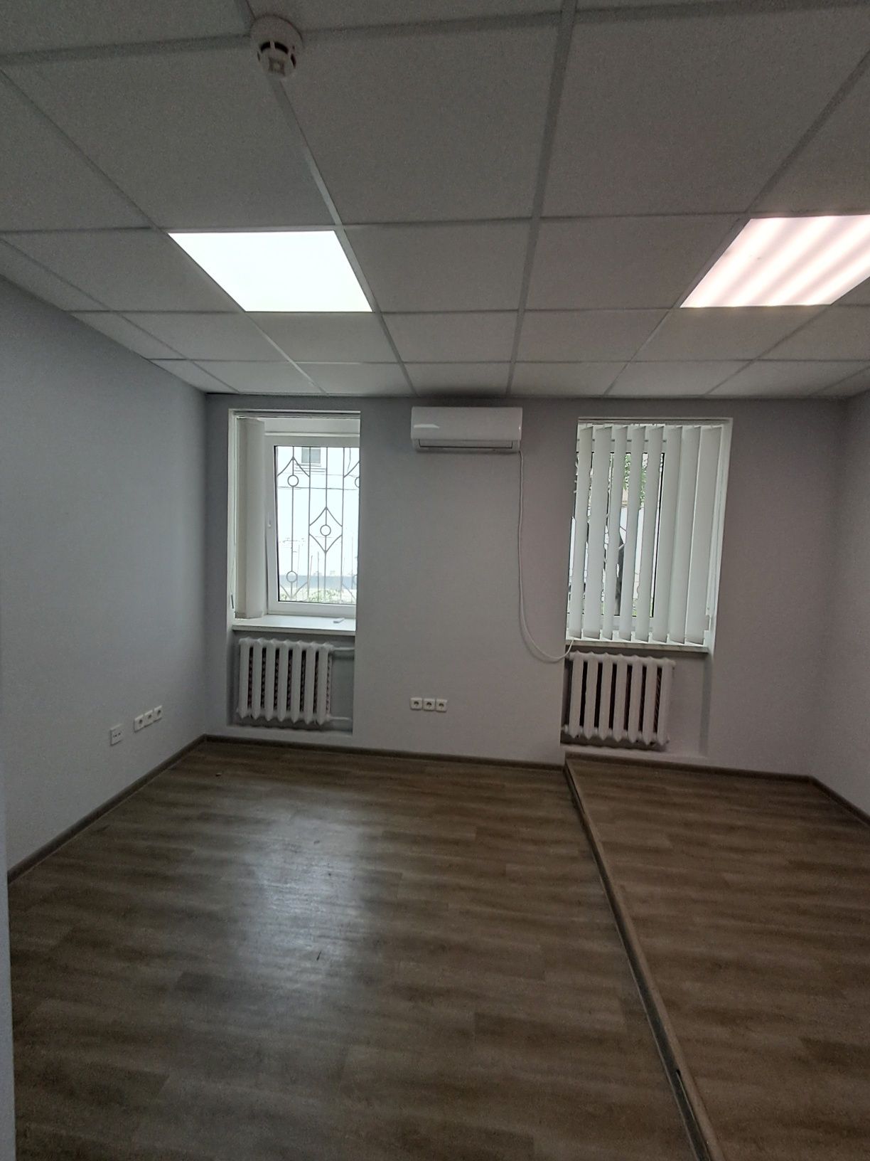 Без комиссии. 1 этаж.Центр.5,минут к метро