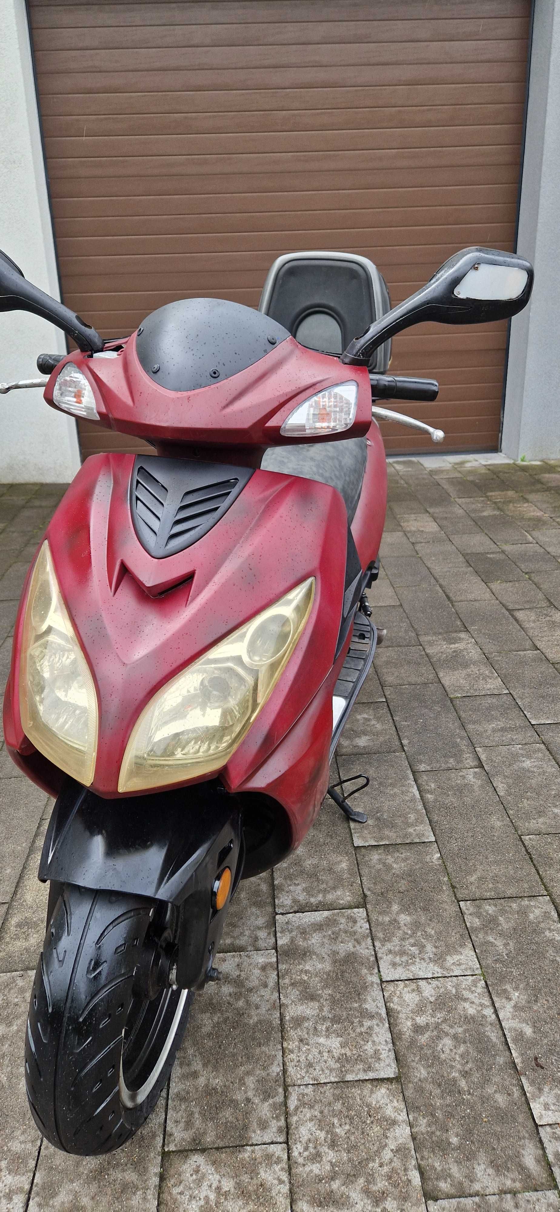 skuter Romet 787