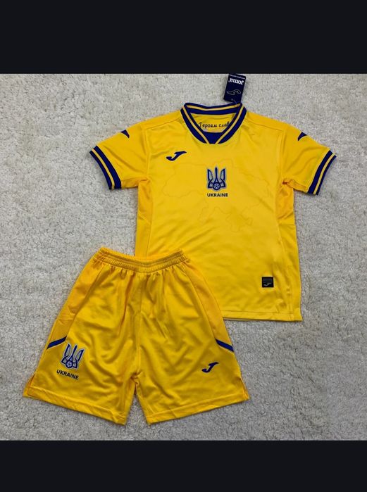 Футбольна форма збірної України