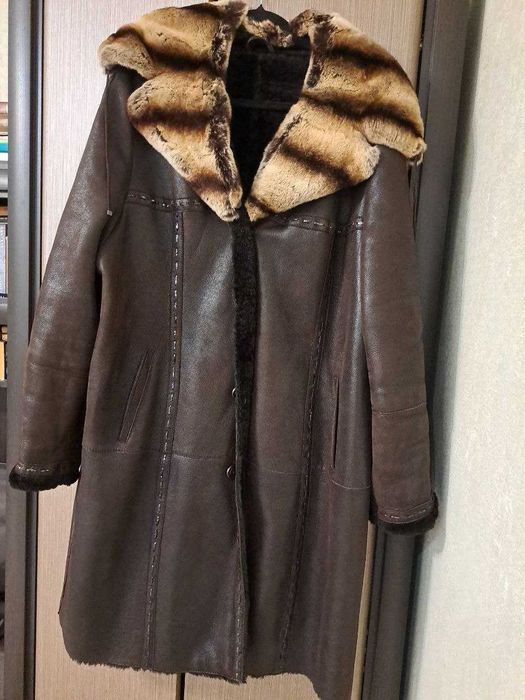 Дублянка жіноча, 56-58 розмір, комір (воротник) шиншила