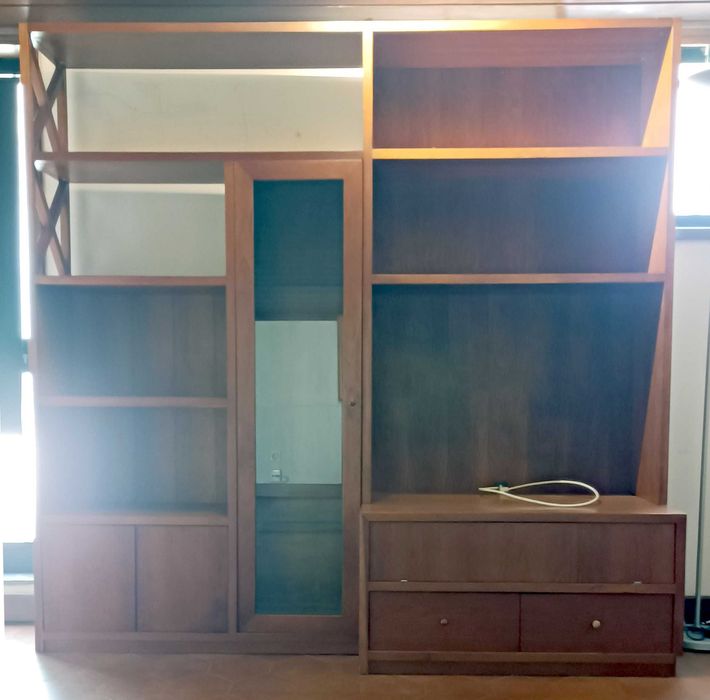 Estante para Sala de estar, madeira maciça cerejeira, muito bom estado