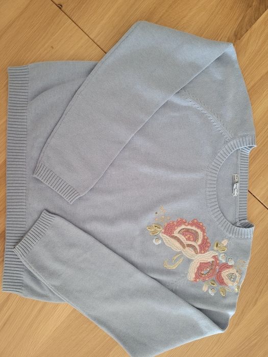 Sweterek dla dziewczynki marki Mayoral r.157