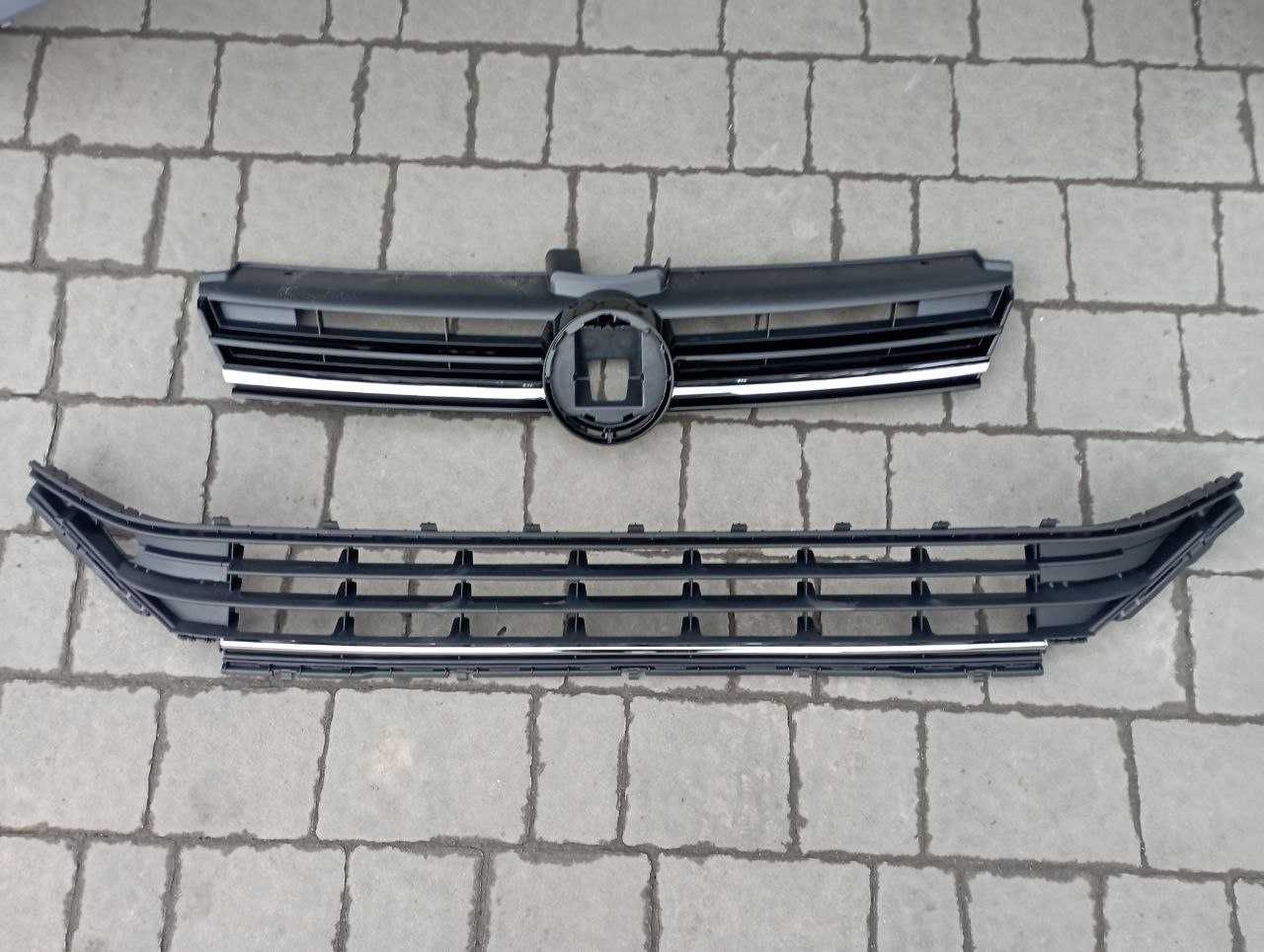 Volkswagen VW Golf 7 Передня Нижня Центральна Решітка Бампера