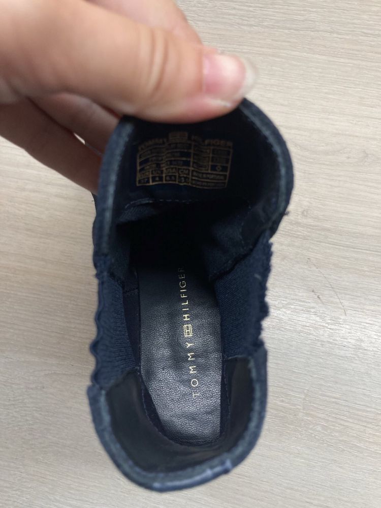 Кожаные деми ботинки Tommy Hilfiger.