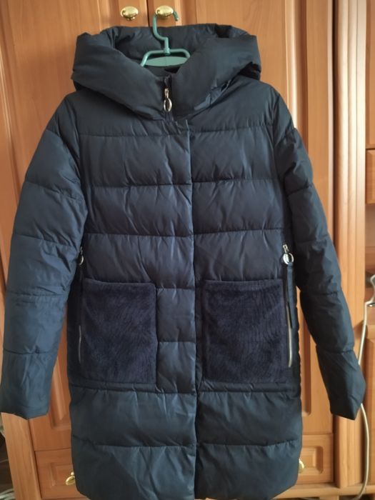 Пуховик жіночий 44 р.