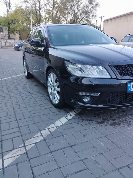 Продам легенду Шкода А5 рс