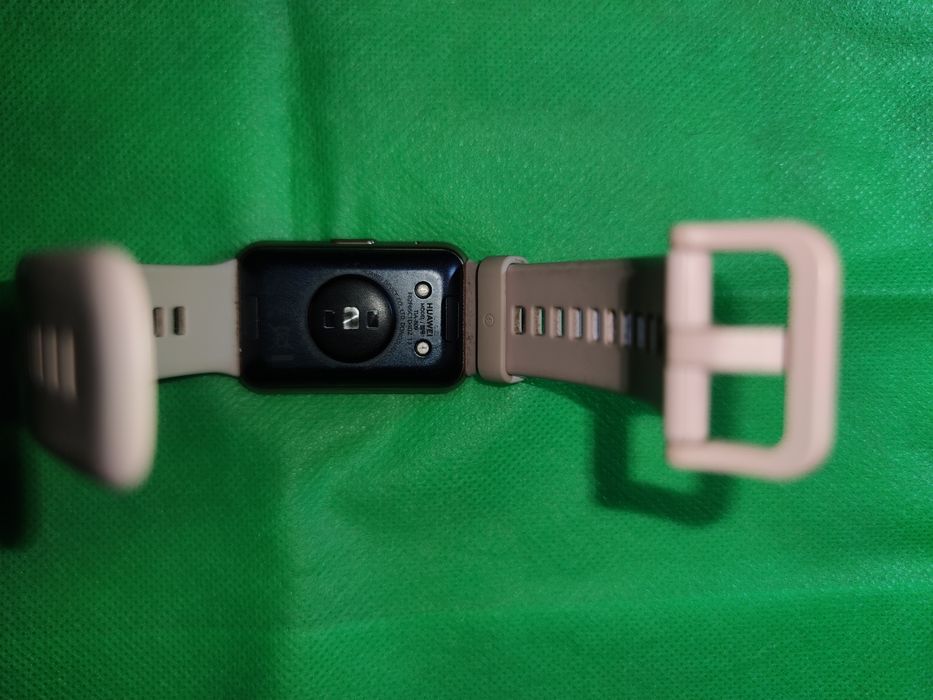 Смарт-годинник Huawei Band 6 FRA-B19