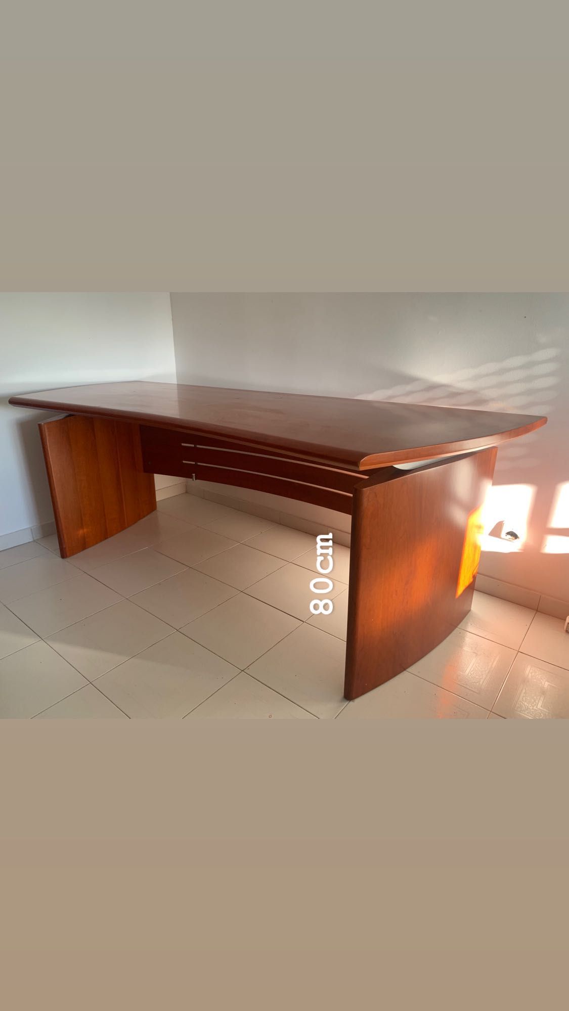 Mesa de Escritório em madeira maciça