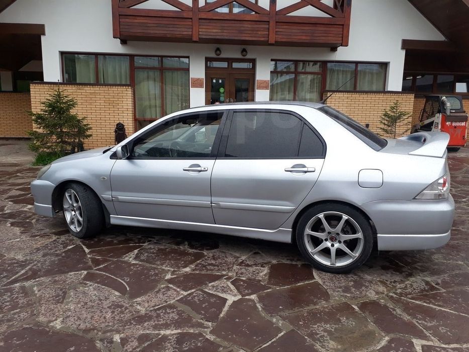 Митсубиси ланцер 9 MITSUBISHI LANCER  четверть правая крыша