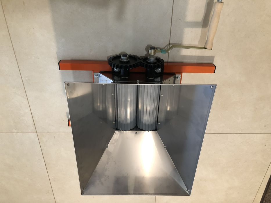 Дробилка для винограда