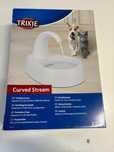 Trixie Curved Stream poidełko fontanna  2,5 l