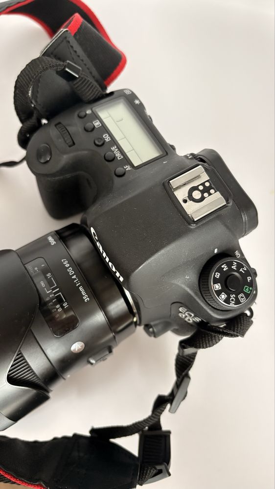 Canon EOS 6D + Sigma 35mm f/1.4 Art + karta 64GB + plecak