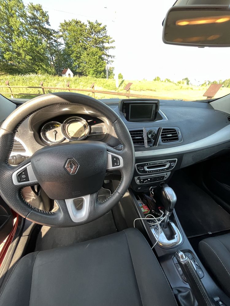RENAULT MEGANE ">2012r. Awtomatyczna