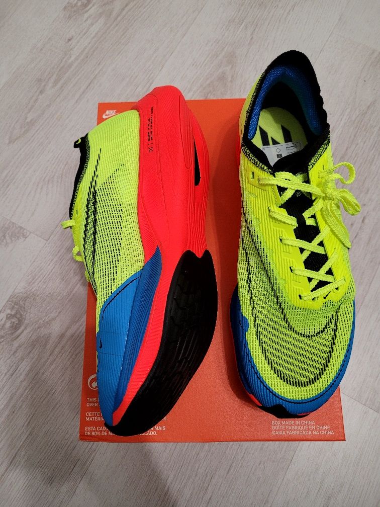 Кроссовки NIKE ZoomX Vaporfly NEXT % 2 нові