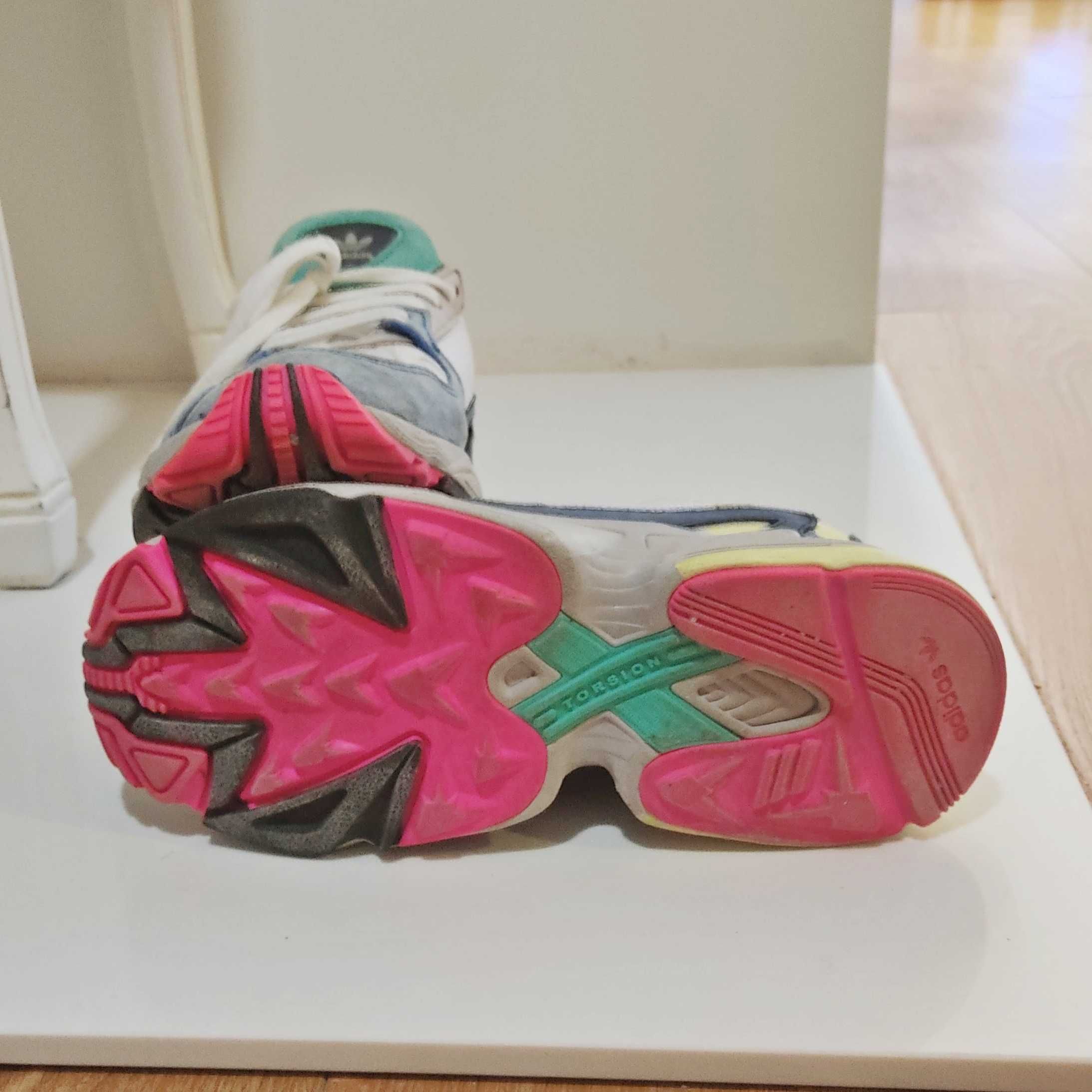 Sapatilhas Adidas (nº37 1/3)