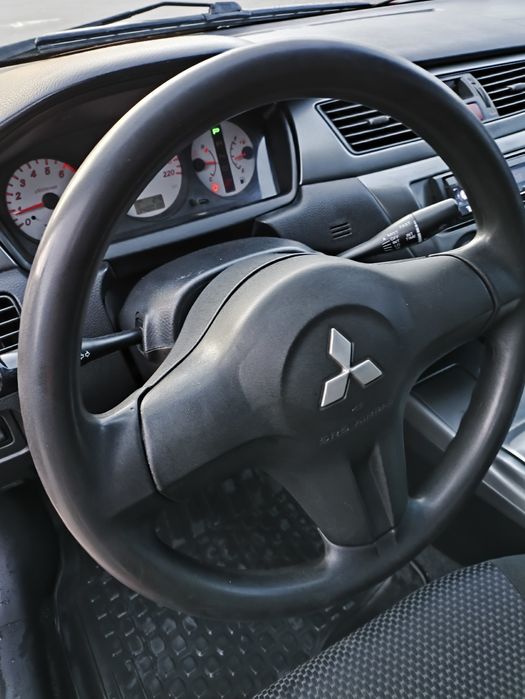 Митсубиси Ланцер 9 автомат, Mitsubishi Lancer