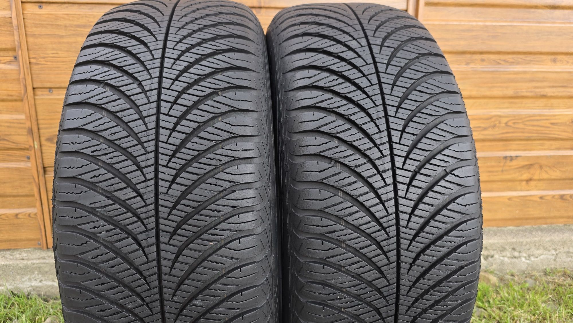 215/55R17 Goodyear opony całoroczne. Idealne. Wysyłka, montaż.