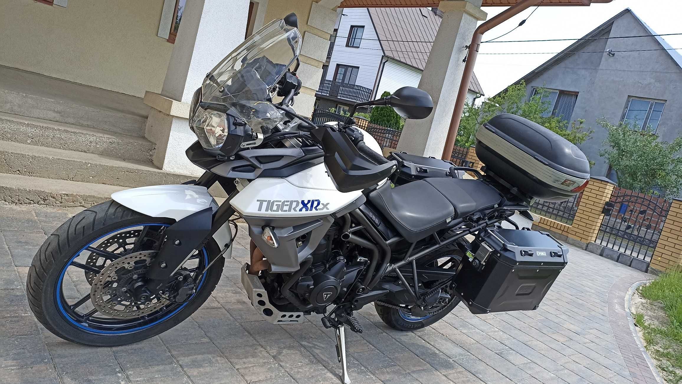 TRIUMPH TIGER  XRx 800 ABS, rok 2015