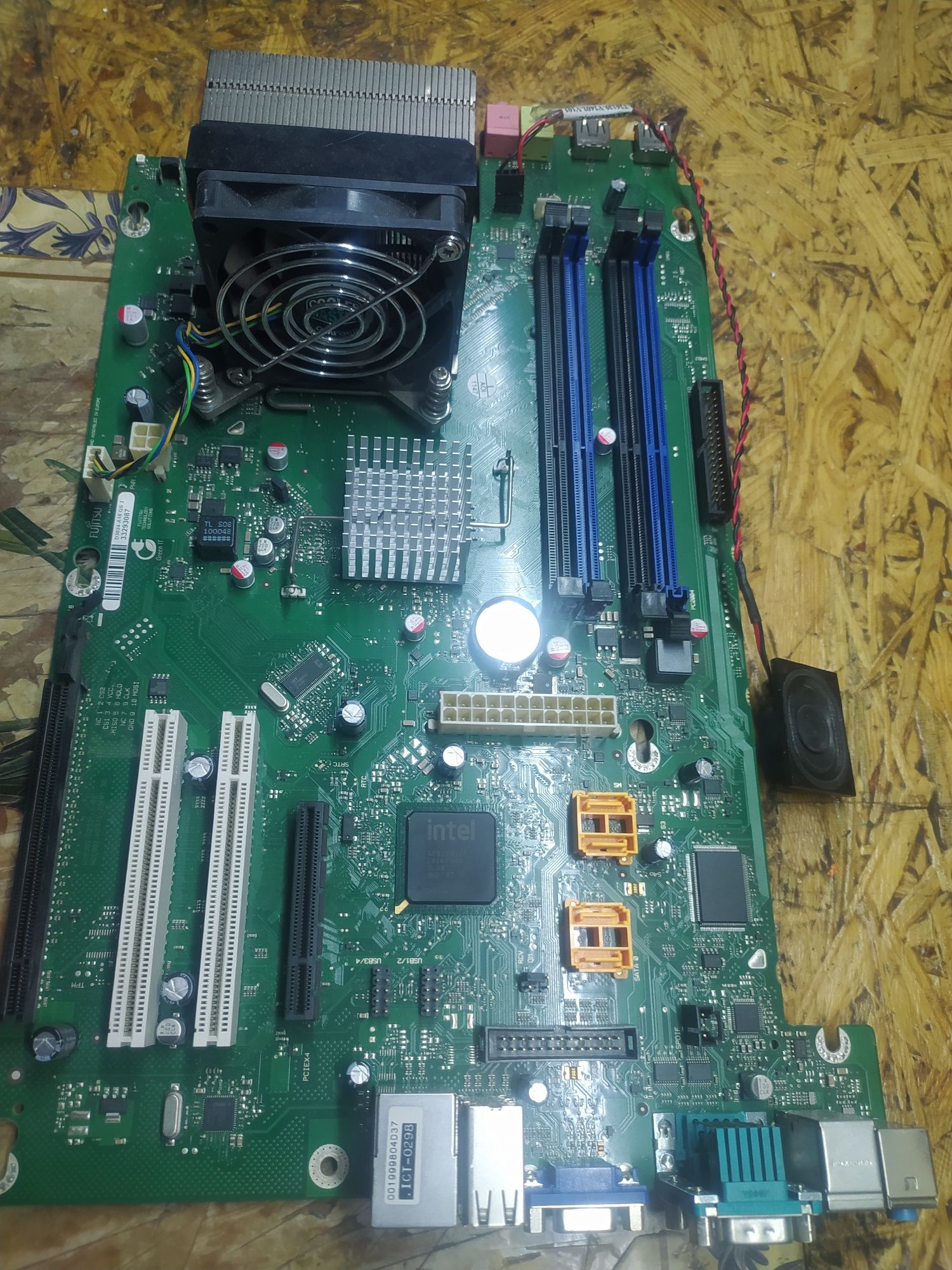 Плата компьютерная Intel.k690-c430A.рабочая