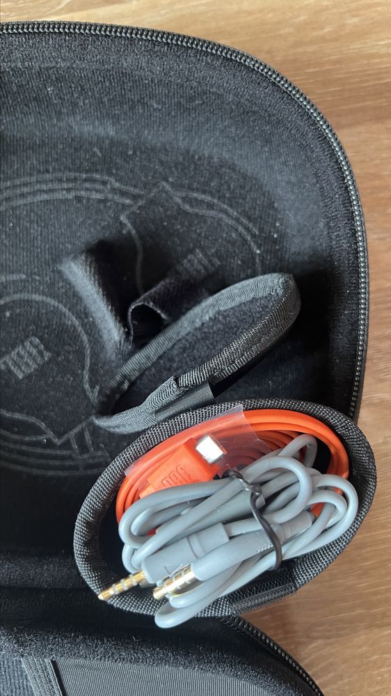Продам навушники JBL Everest Elite 750 BT NC в новому стані