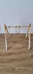 Stojak edukacyjny Baby Gym drewniany
