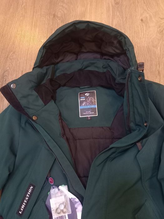 Чоловіча куртка Avecs в новому стані