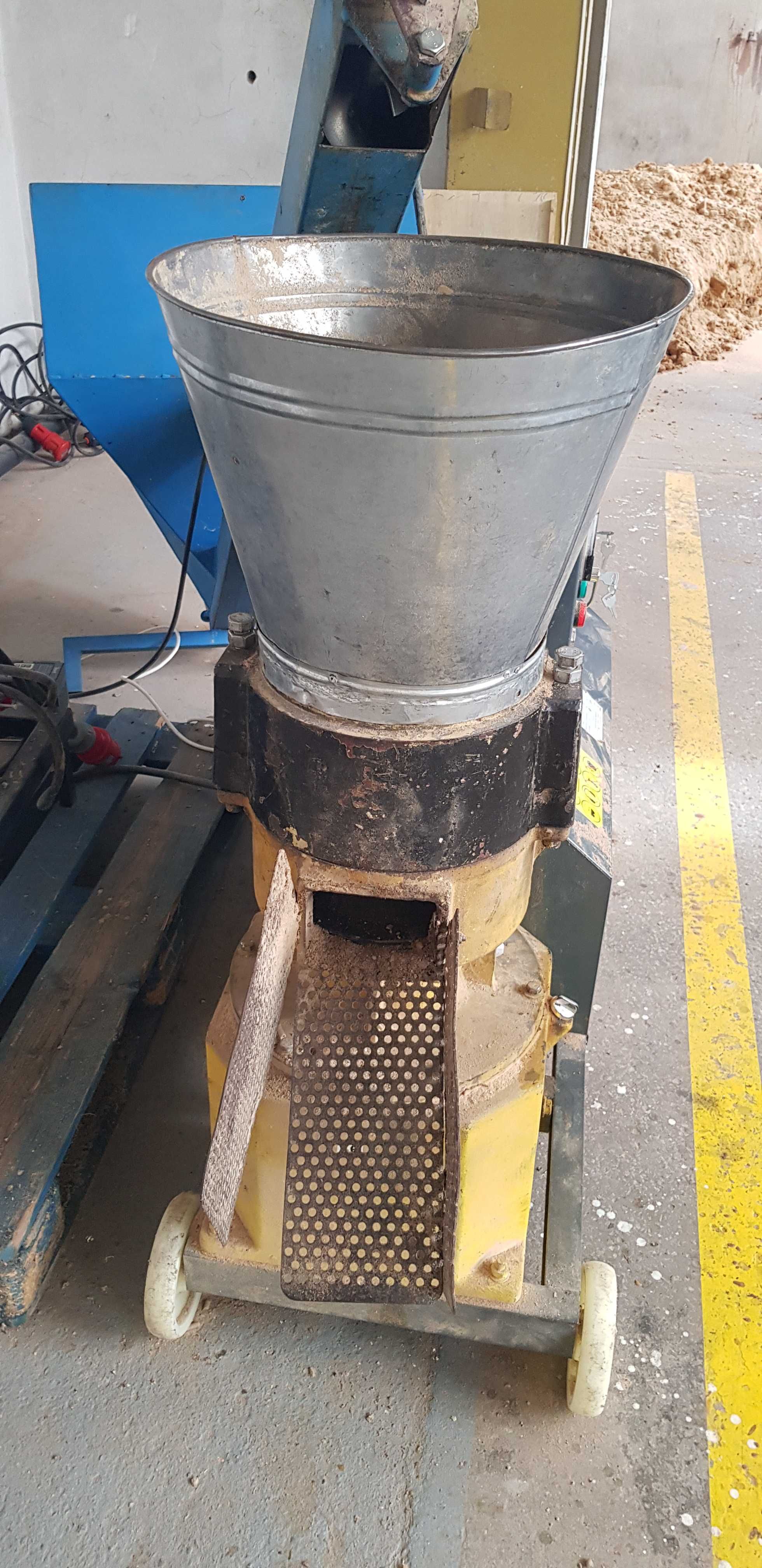 Peleciarka Stiler 15 Kw ( Granulator) + Podajnik Pro Motor + Akcesoria