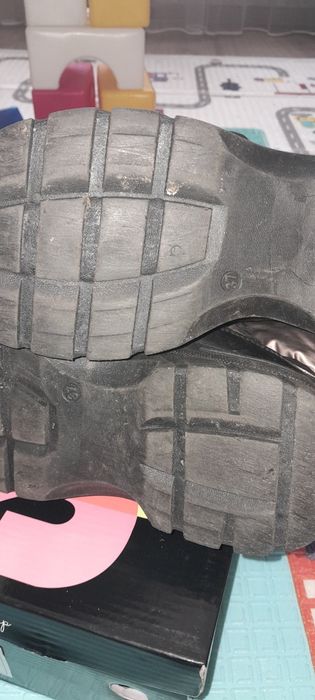 Зимове    взуття...