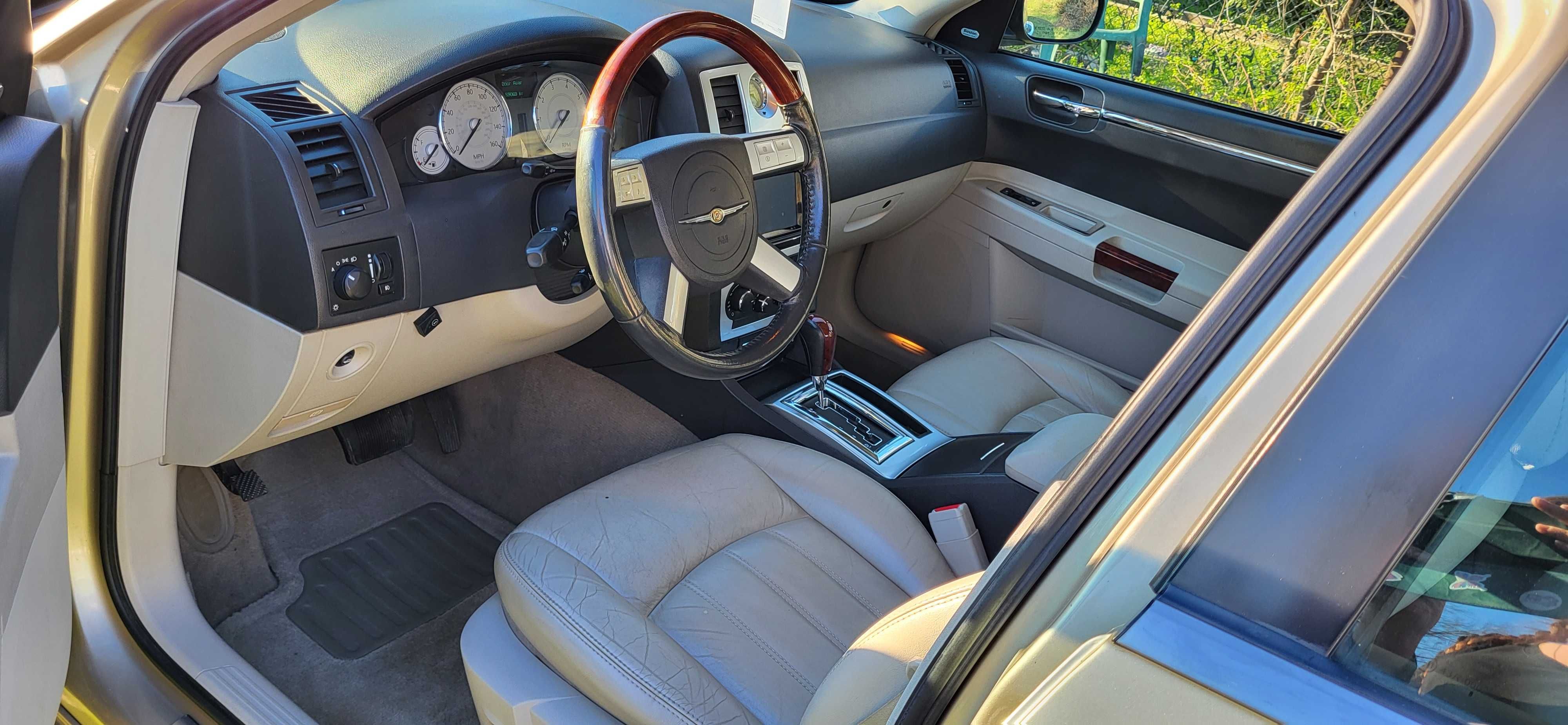 Chrysler 300c 2008r poj silnika 5.7 hemi benzyna plus gaz. 59tys km