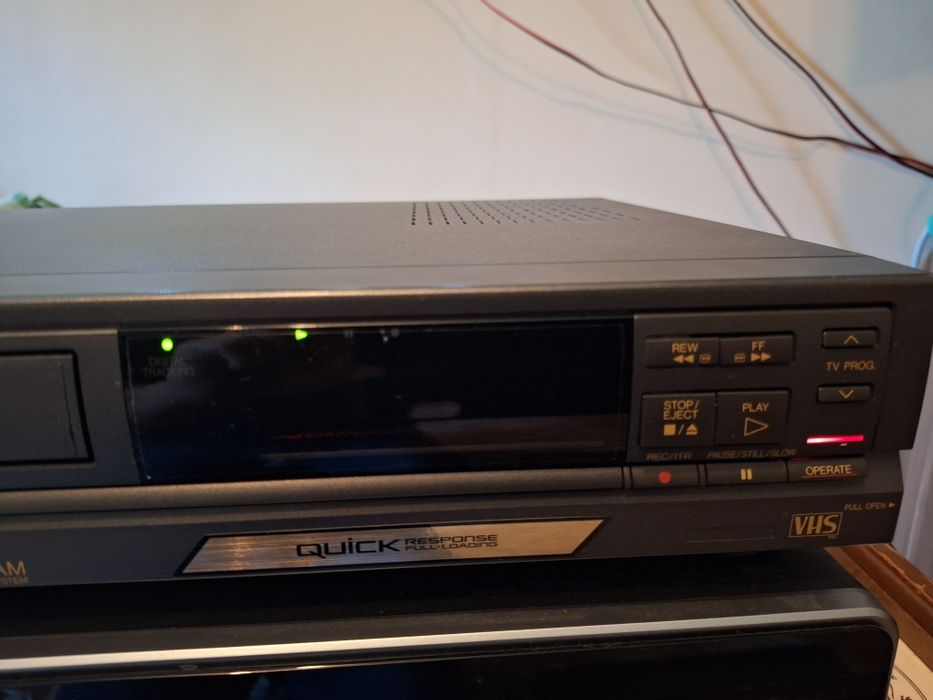 Magnetowid JVC HR D540EE