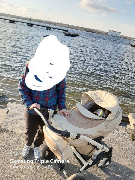 коляска детская с люлькай и прогулочной