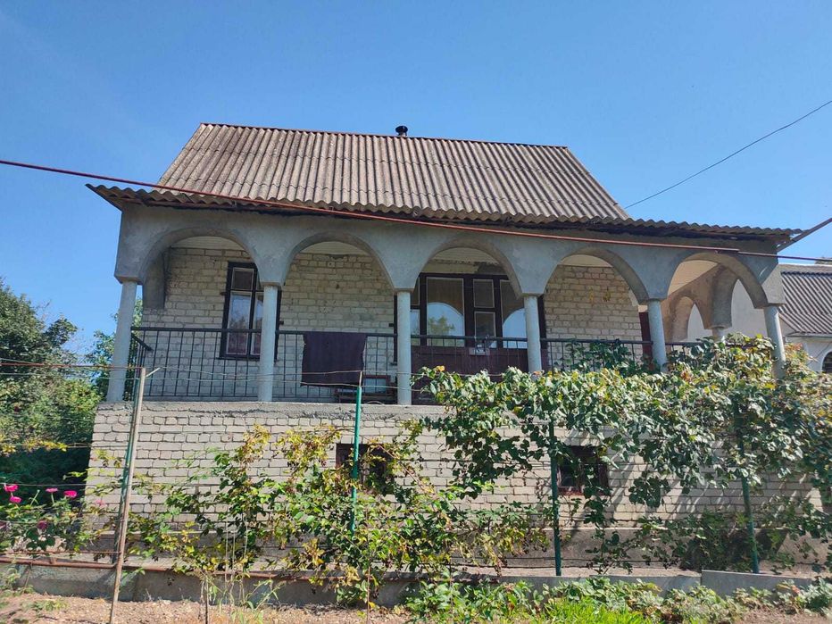 Продам дачний будинок в с. Шутнівці