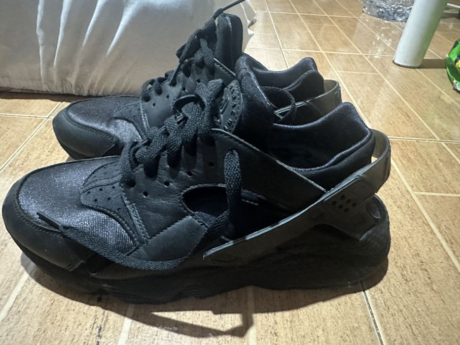 Estou vendnedo esse nike praticamente novo