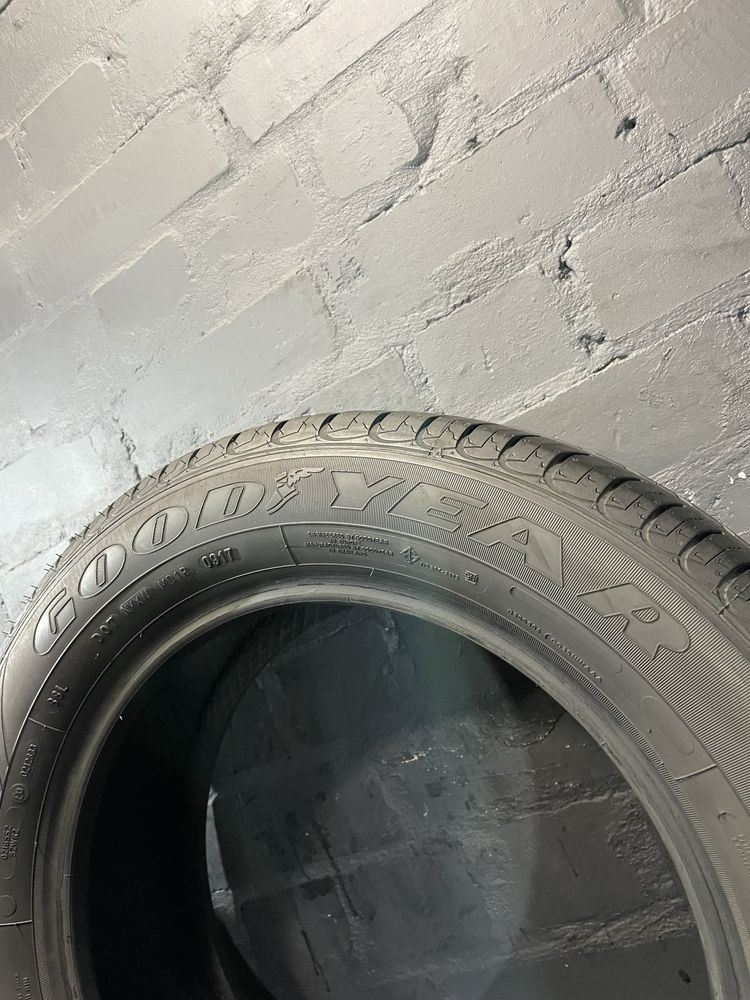 2шт 205/60 R16 Goodyear Assurance Fuel Max
