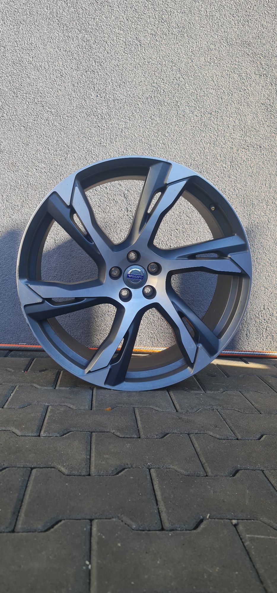 "22 5x108 Volvo Oryginał pojedyncza