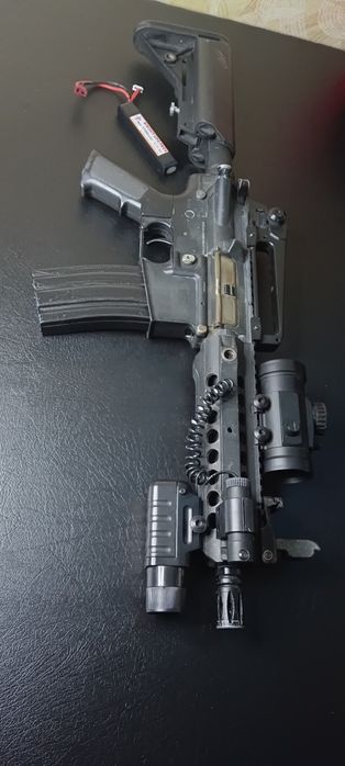 Игрушечный автомат AR-15