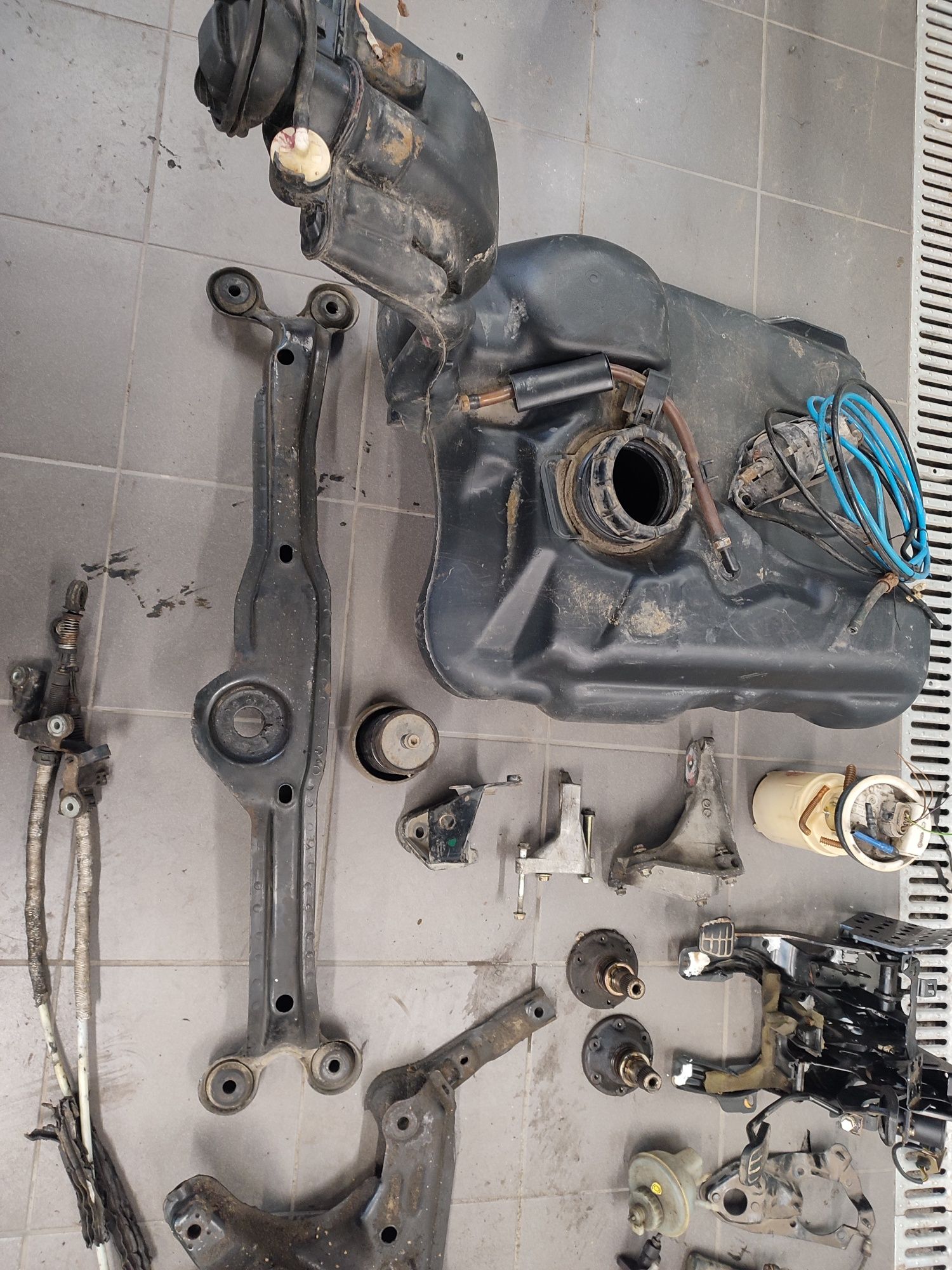 SWAP golf MK2 1.8t vr6 r32 2.3 aqn