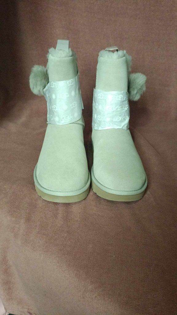 UGG Australia Irina Crystal Pin Pom Pom Boots  UGG nowe orginalne