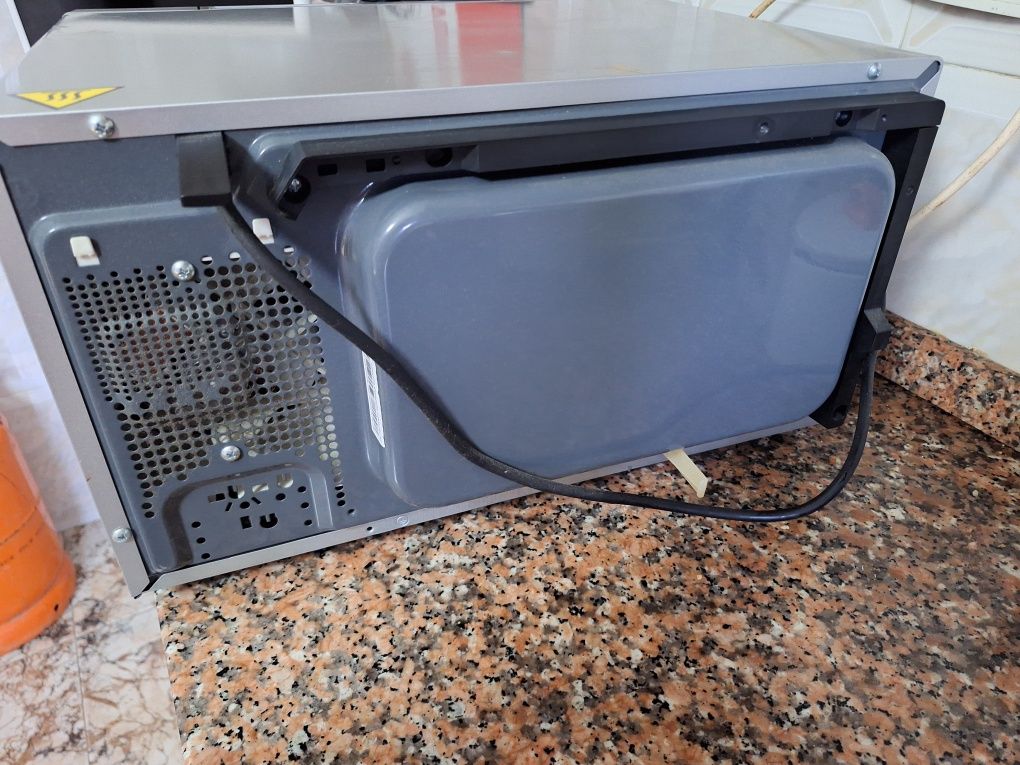 Microondas com grill 25L