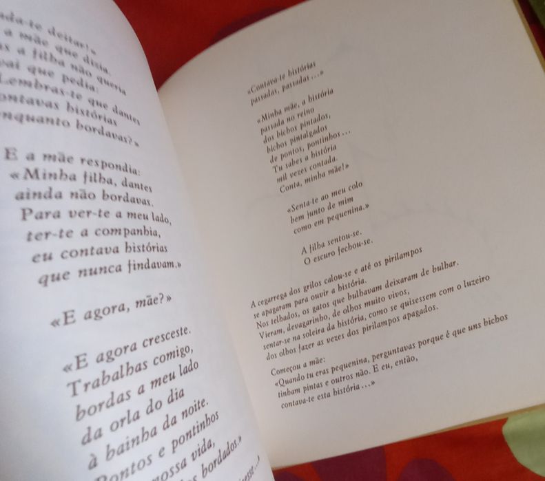 Livro com pinturas de Amadeo Souza Cardoso